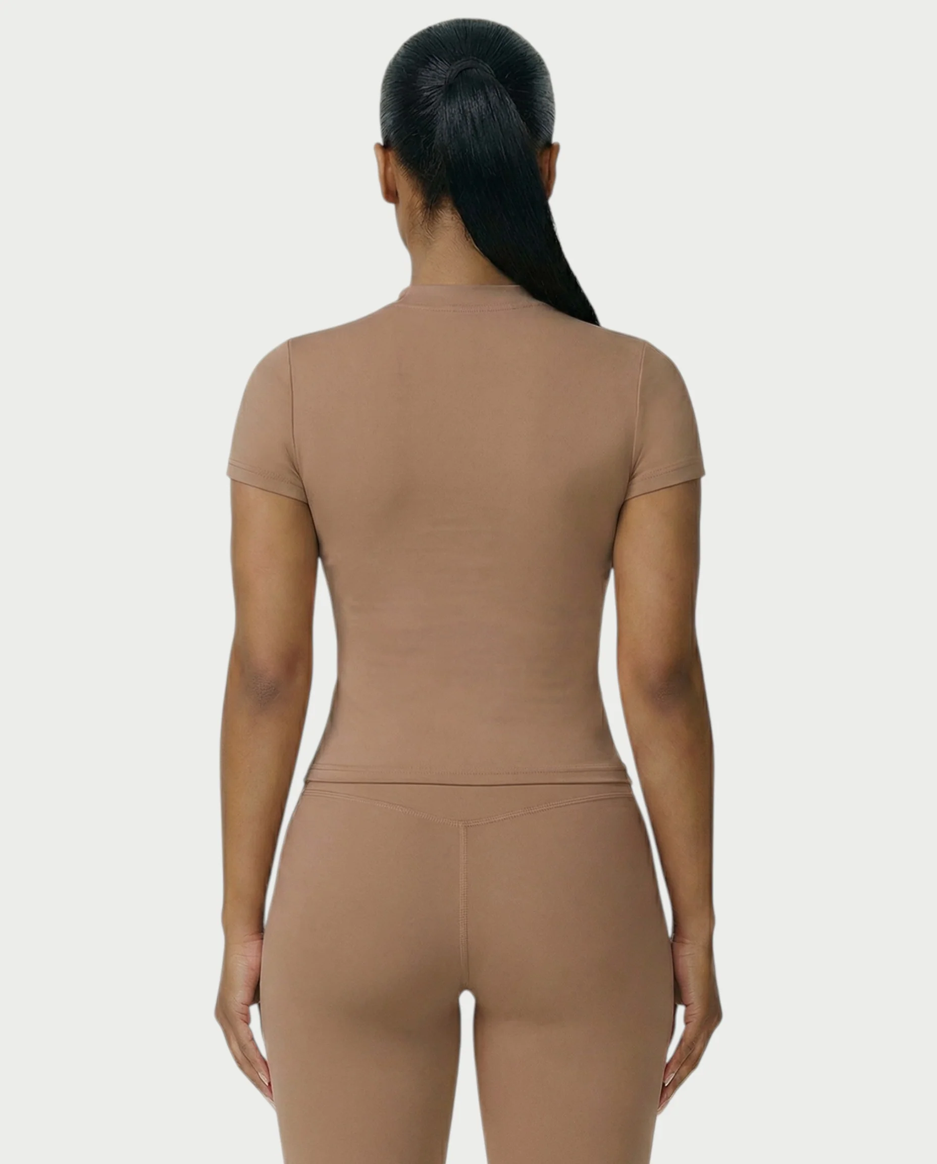 ALVIRA Sporty Short Sleeved Top - Image 10