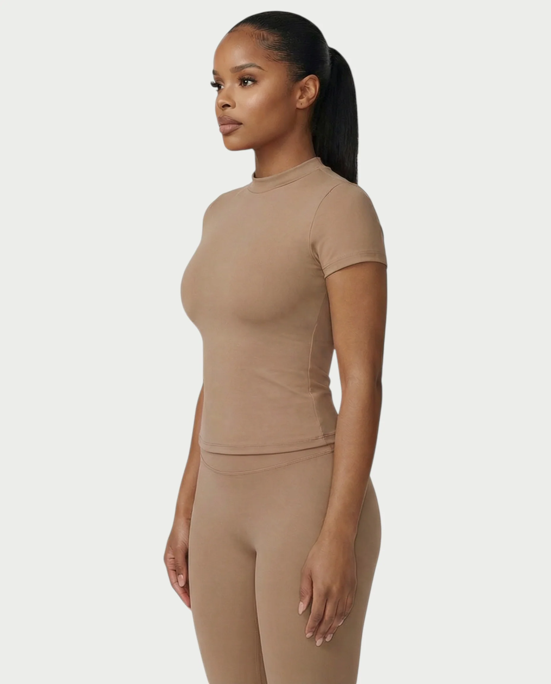 ALVIRA Sporty Short Sleeved Top - Image 11