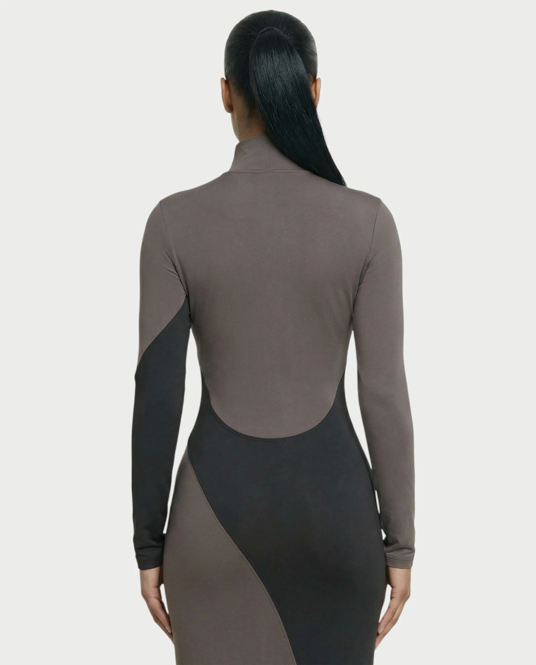 ANINA Contrast Panel Long-Sleeve Maxi Dress - Image 15