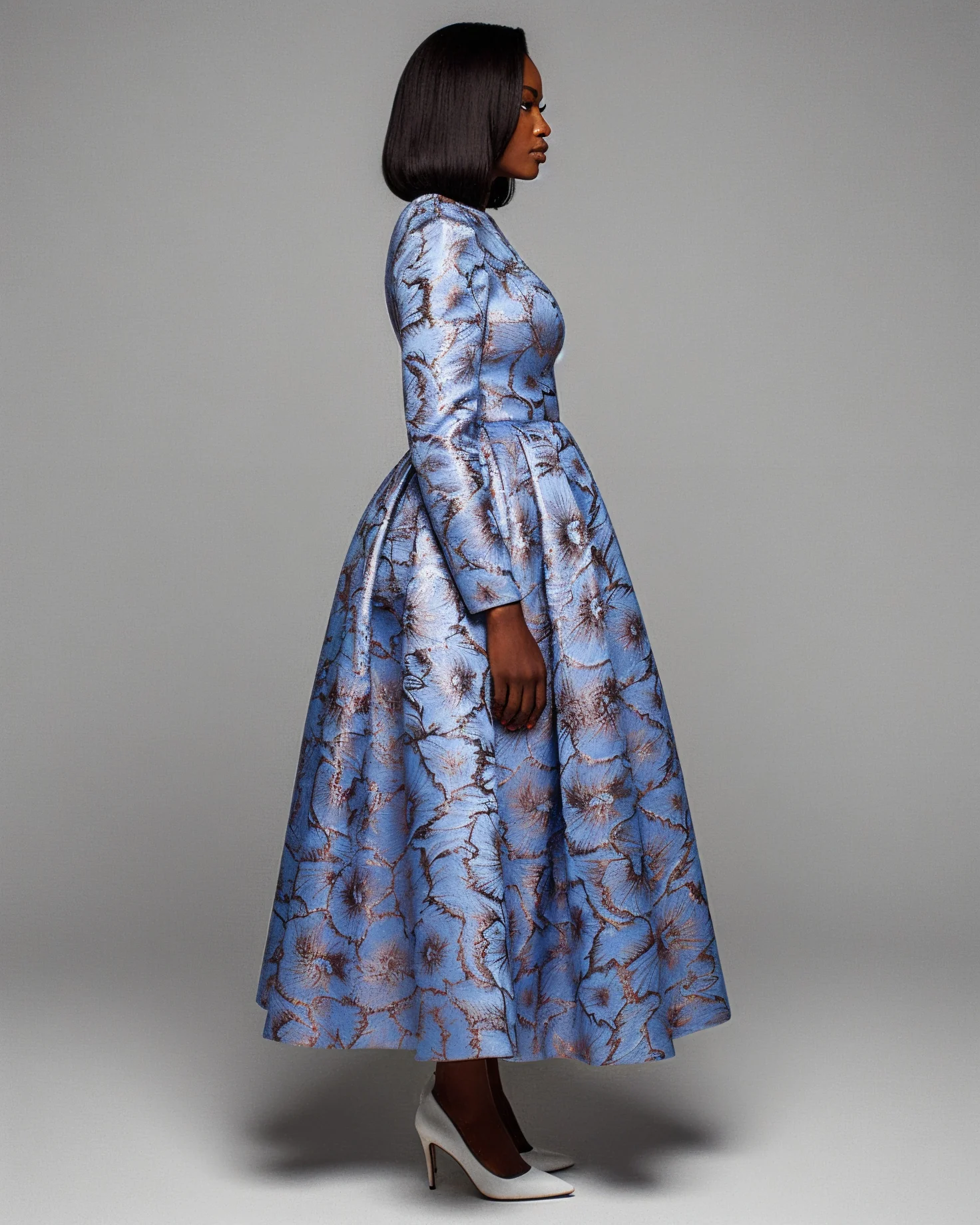 MINNA Long Sleeve Pleated Midi Dress - Image 3