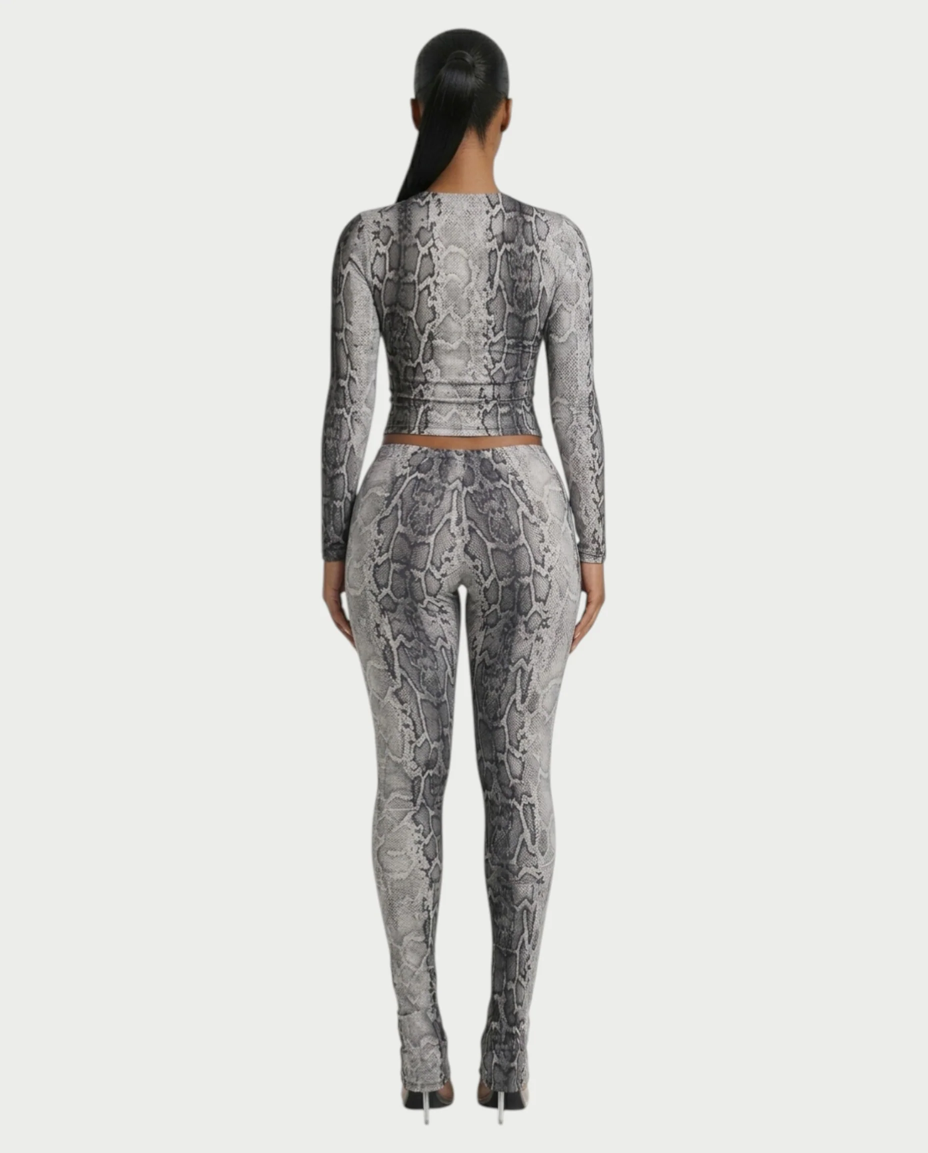 SURIVA Snakeskin Long Sleeve Top & Flared Legging Set - Image 12