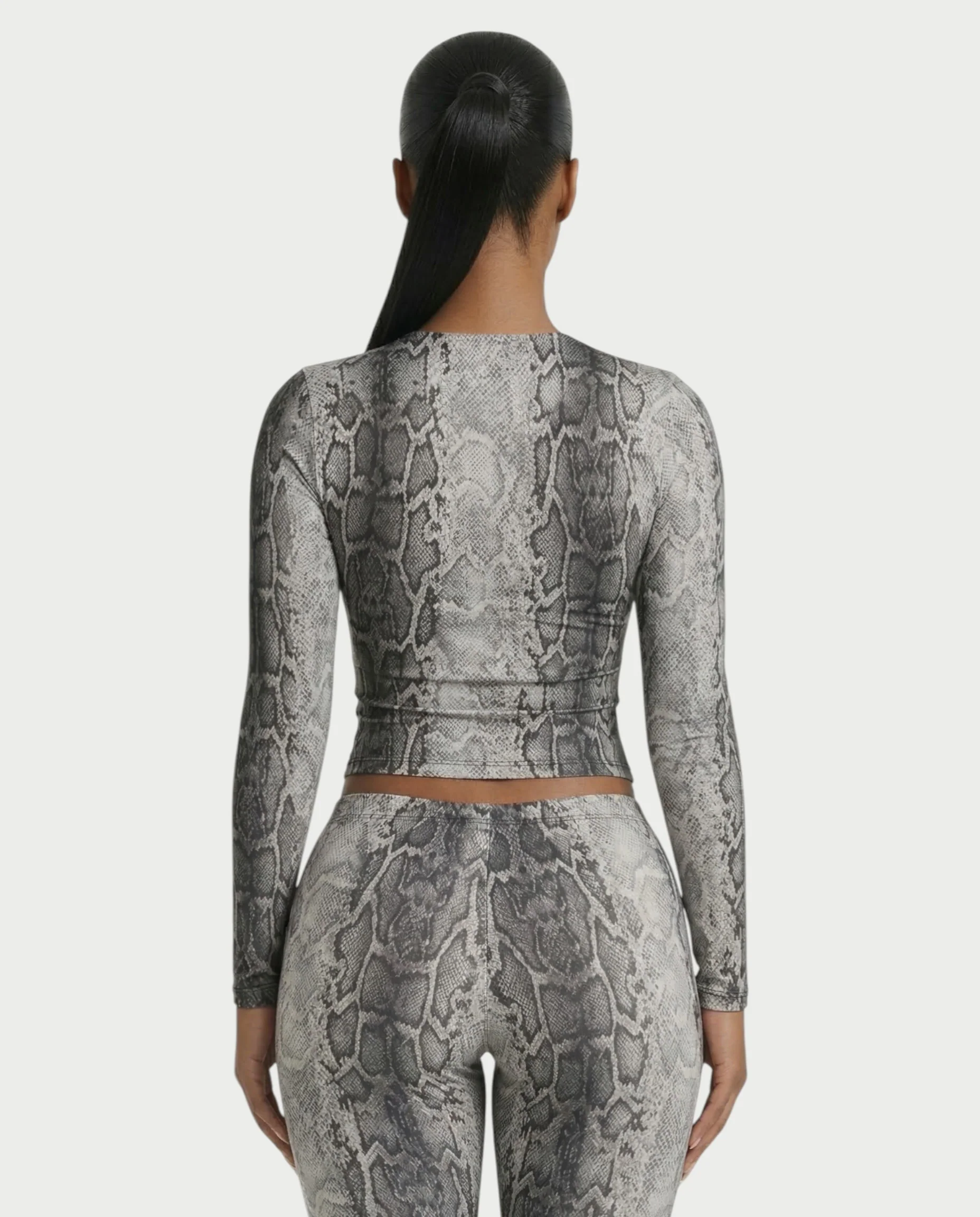 SURIVA Snakeskin Long Sleeve Top & Flared Legging Set - Image 15