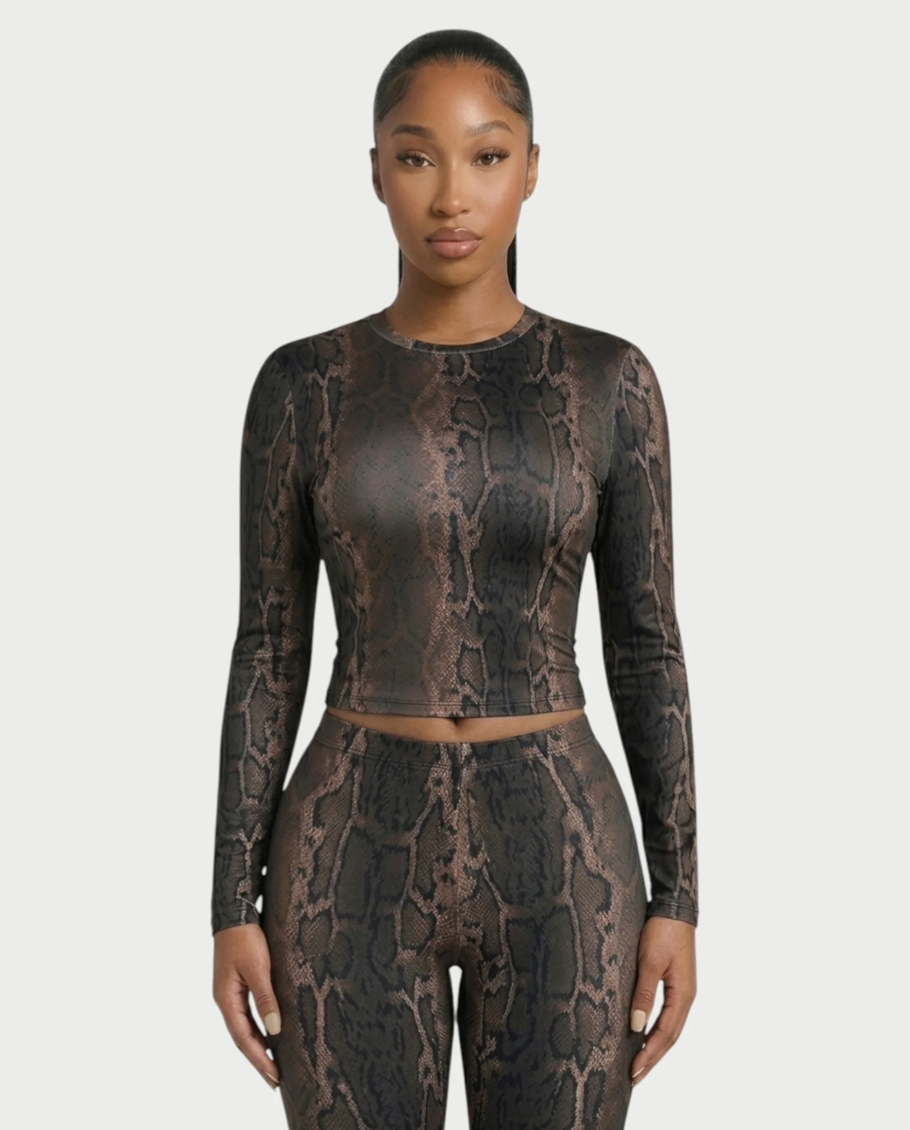 SURIVA Snakeskin Long Sleeve Top & Flared Legging Set - Image 9