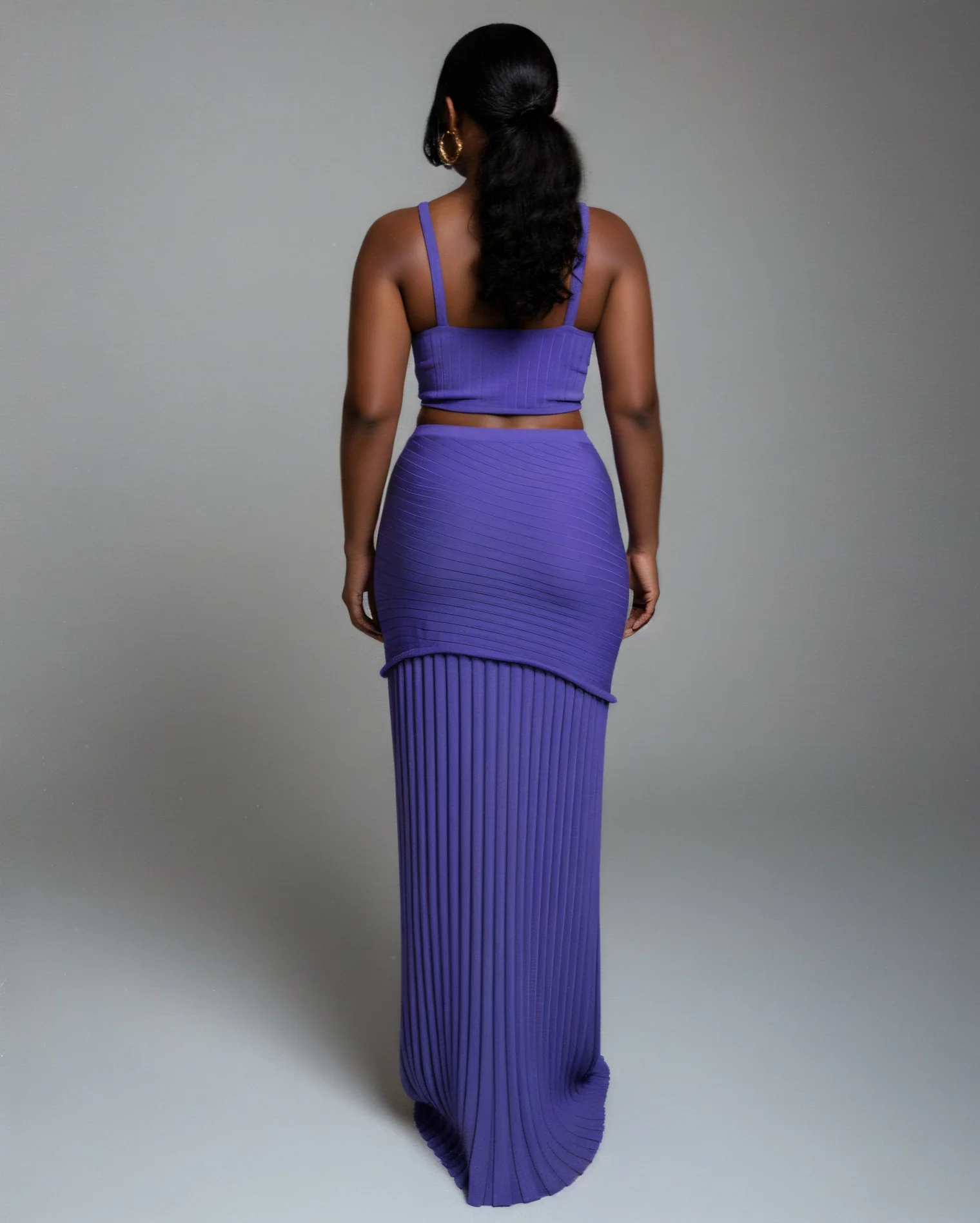 VESPERA Ribbed Knit Crop Top & Pleated Maxi Skirt Set - Image 4