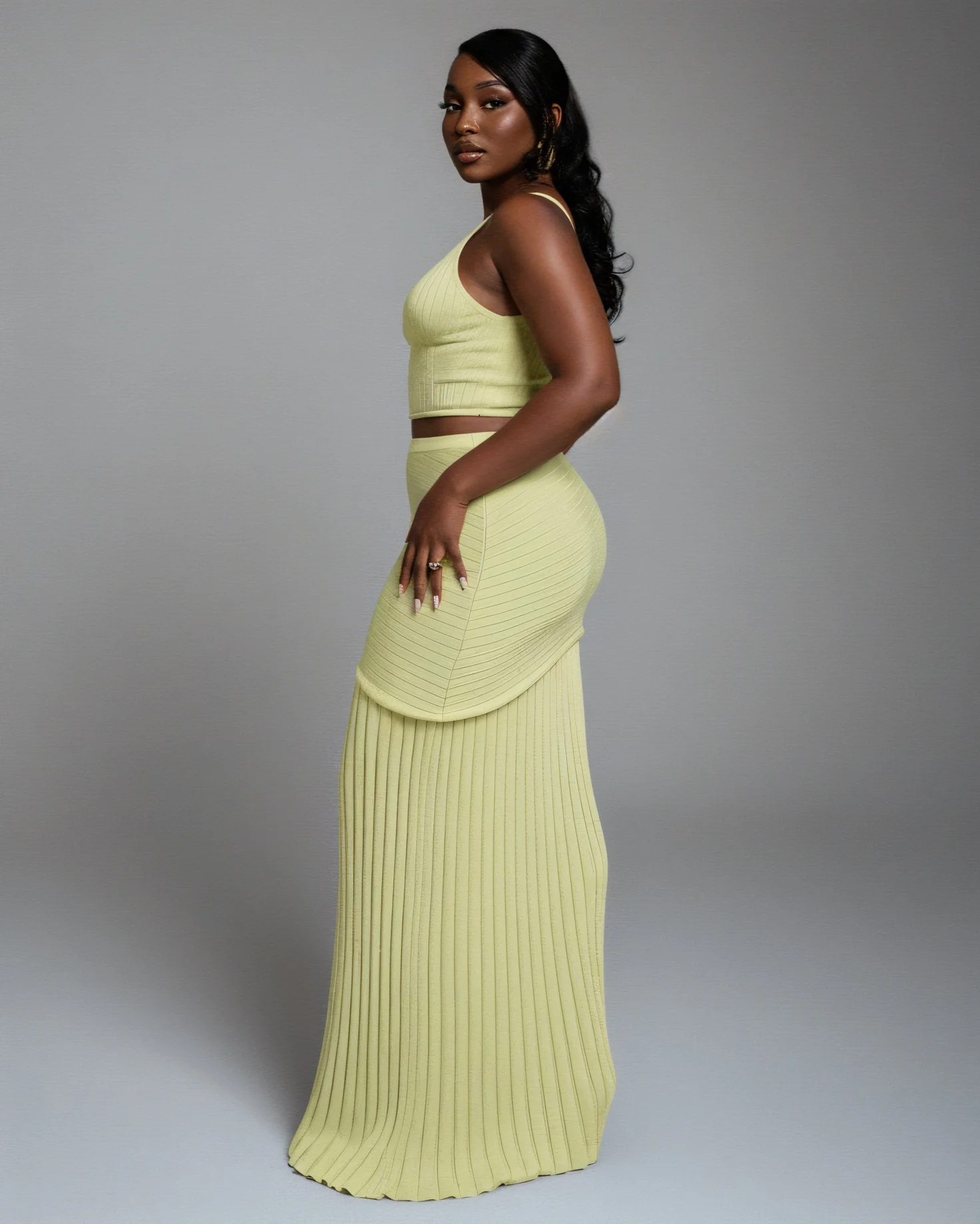 VESPERA Ribbed Knit Crop Top & Pleated Maxi Skirt Set - Image 7