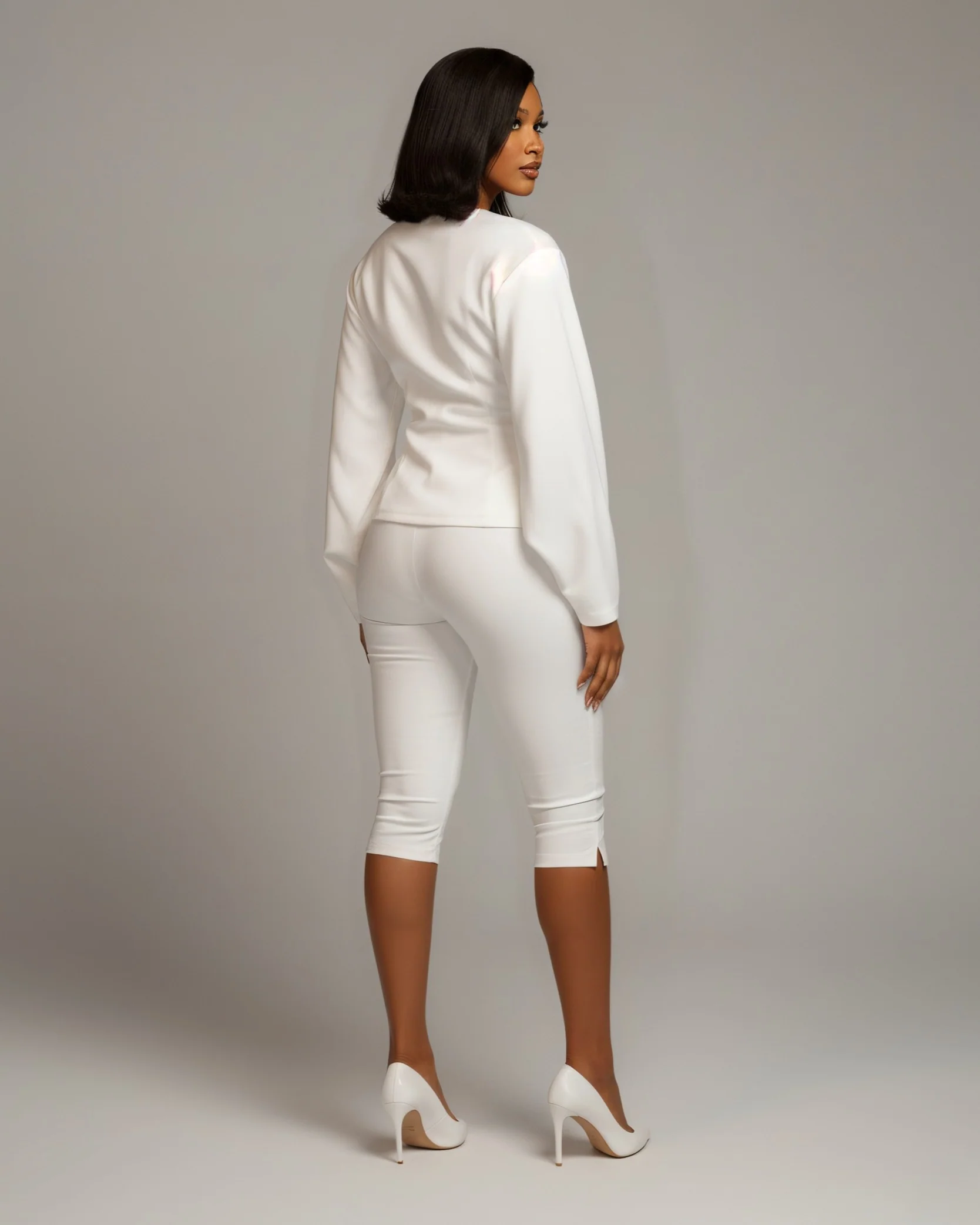ZORA Button-Front Top & Capri Pants Set - Image 4